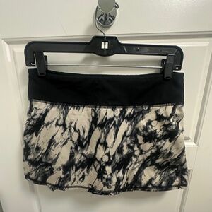Lululemon Pace Rival Skirt (Size 4)